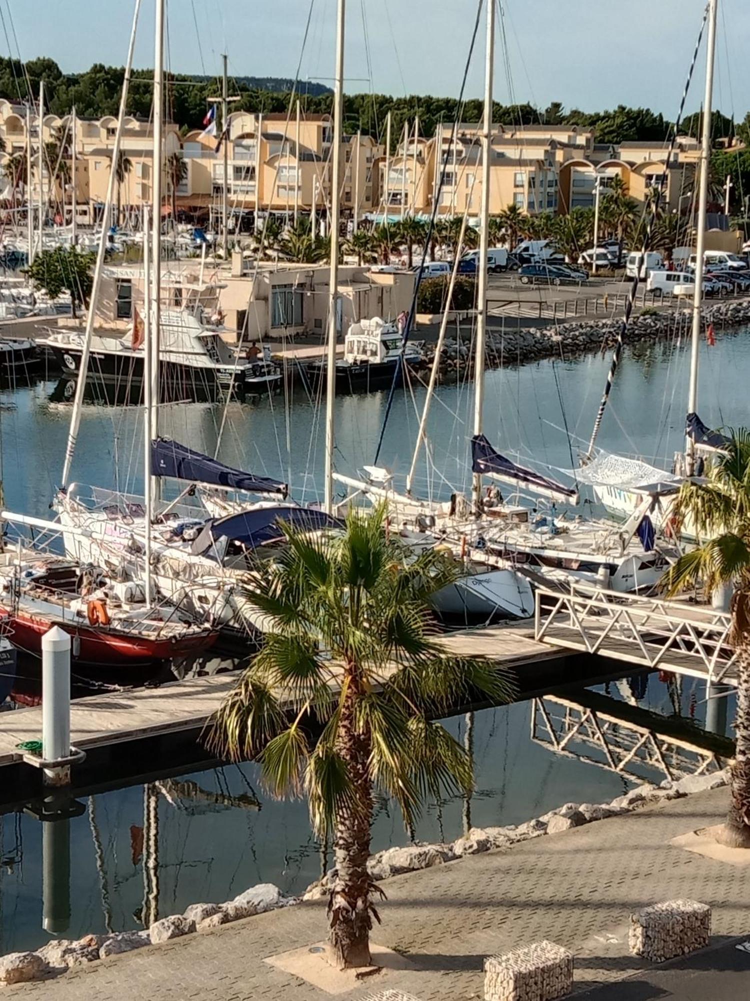 Gruissan Appartement Calme, Vue Sur Port De Plaisance -Clim, Empl.Parking Exteriér fotografie